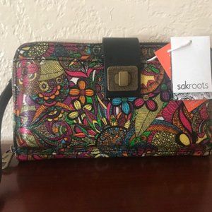 Sakroots smartphone crossbody wallet